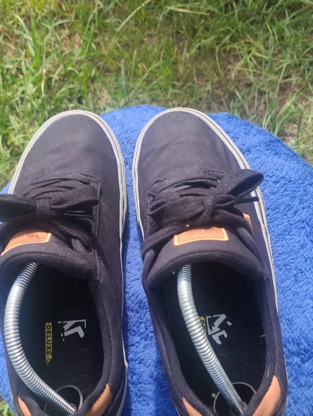 Vans Black Canvas Low-Top Sneakers with Tan Accents Mens Size 9.5